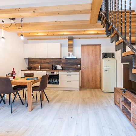Apartmaji Mm ボーヒニ エクステリア 写真