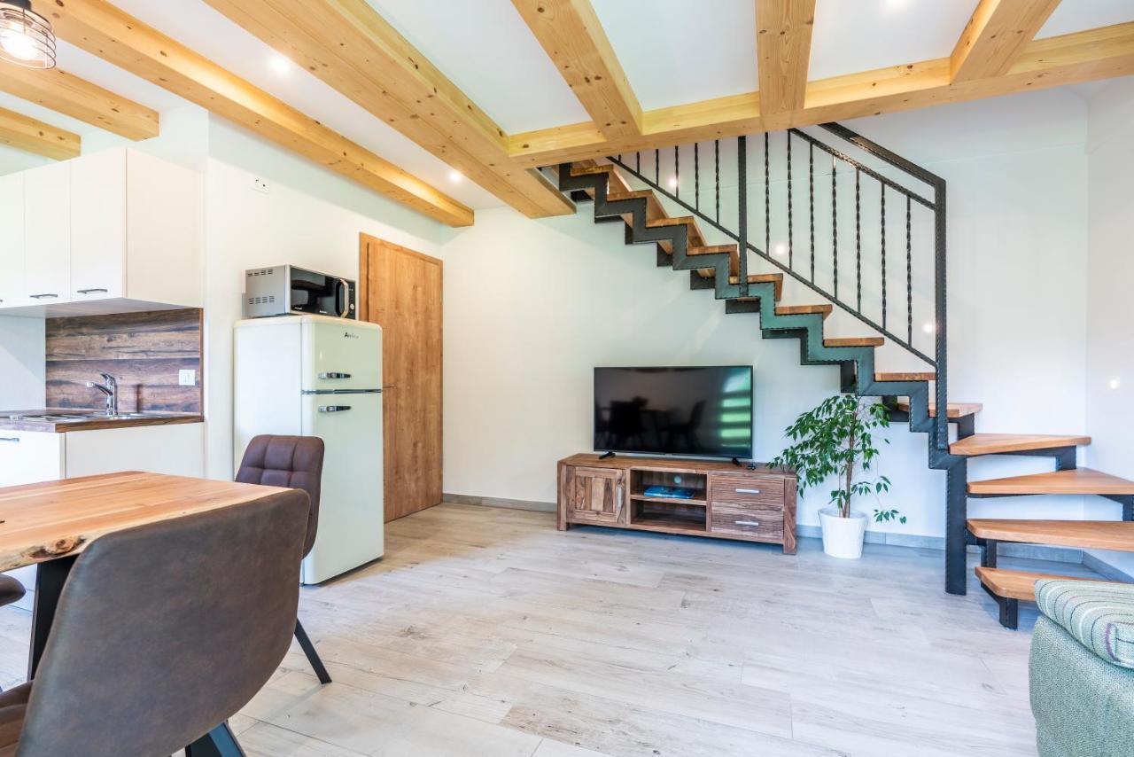 Apartmaji Mm ボーヒニ エクステリア 写真